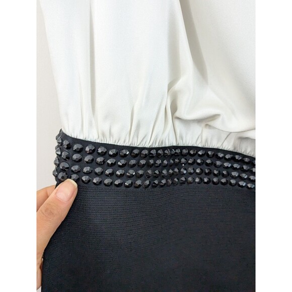 ST. JOHN Santana Knit Dress Sleeveless Embellished Waist Color Block Black Sz 12 - Picture 3 of 12